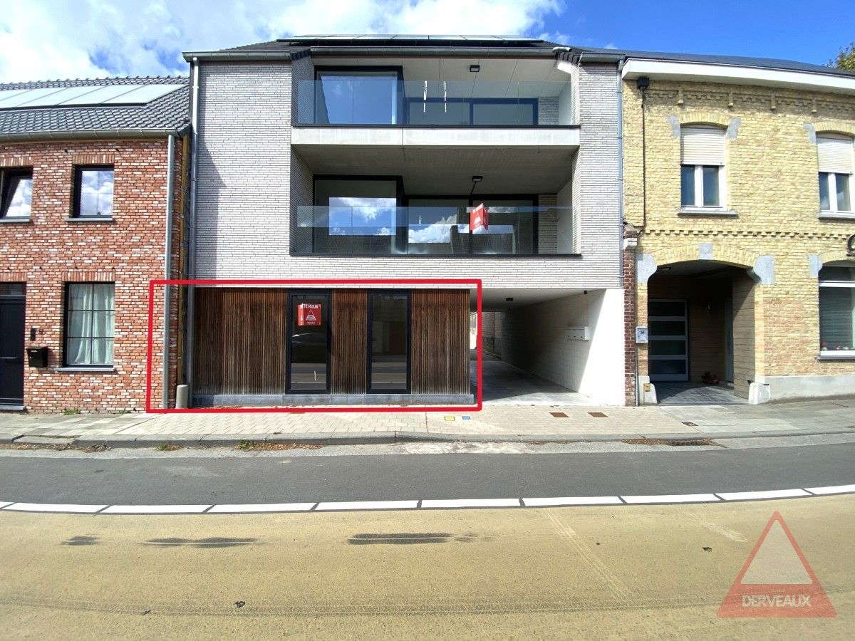 Zonnebeke – Instapklaar gelijkvloersappartement nabij het Kasteelpark foto {{pictureIndex}}