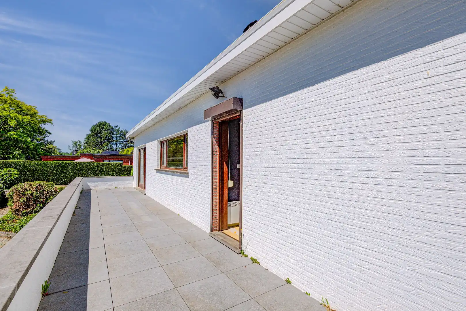 Ruime villa met 5 slaapkamers en grote tuin foto 8