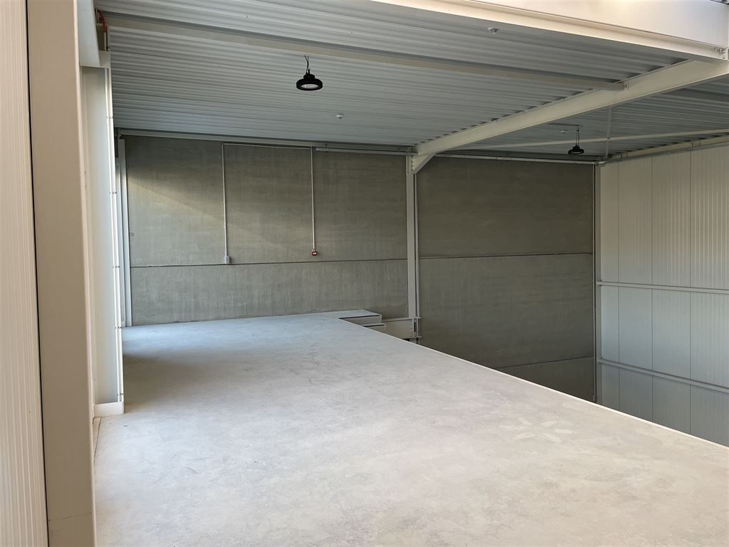 Zeer veelzijdige KMO-unit met goede zichtbaarheid foto 18
