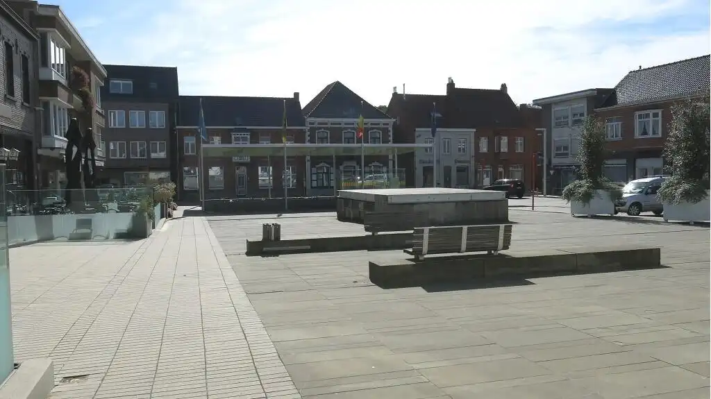 Overname instapklare broodjeszaak en automatenshop in Oedelem foto 8