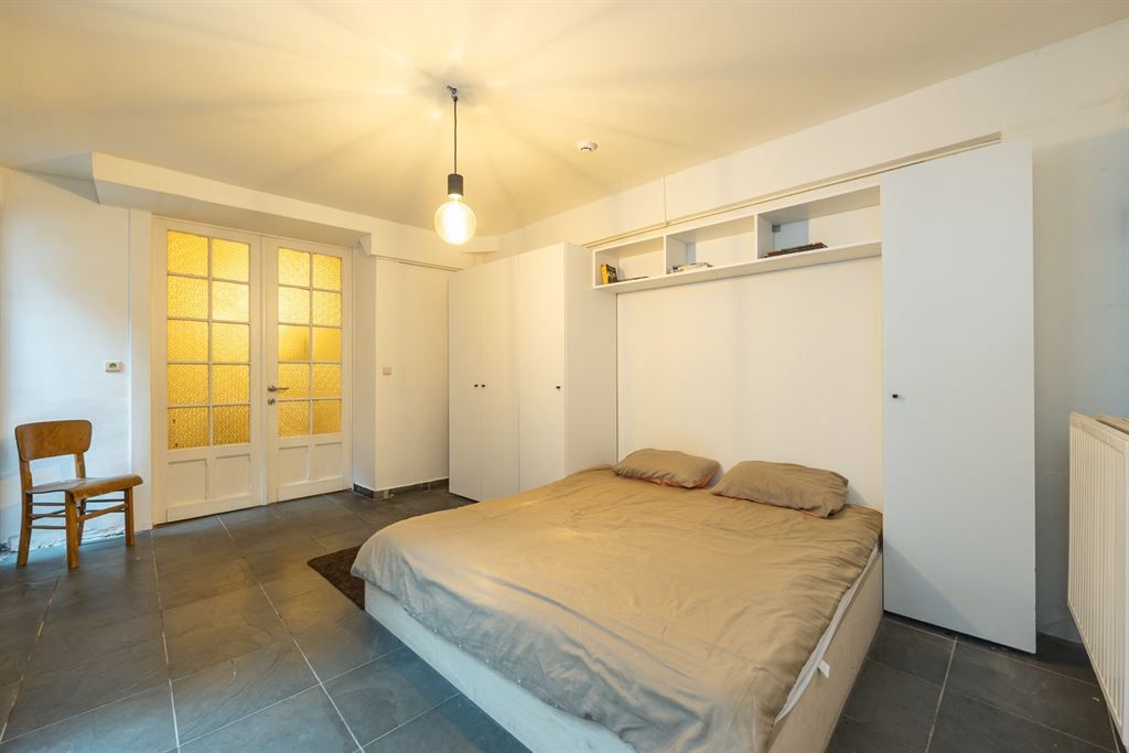 Karaktervol appartement met stadskoer foto 8