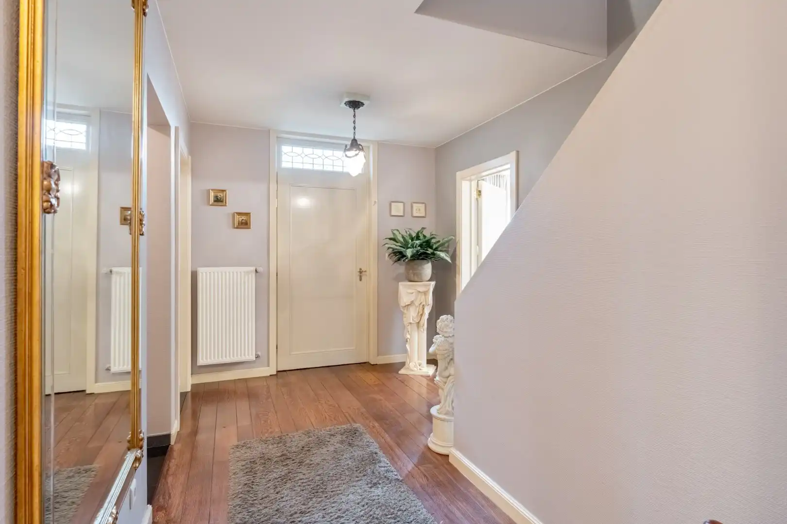 Stijlvolle, goed afgewerkte woning op een perceel van 6a32ca op een rustige locatie te Kinrooi!  foto 3
