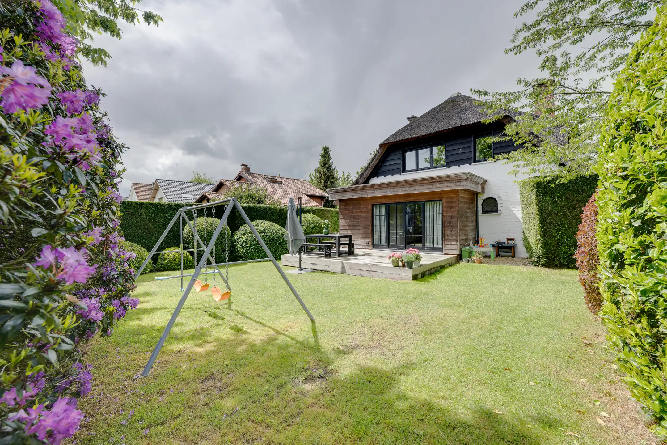 Prachtige rietgedekte villa te koop foto 3
