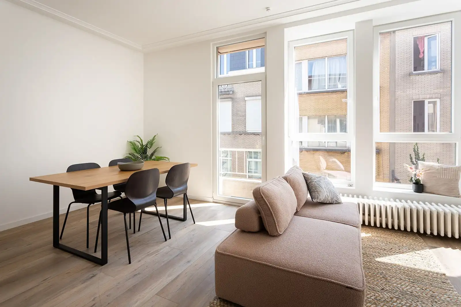 Instapklaar wonen in hartje Antwerpen-Noord foto 2