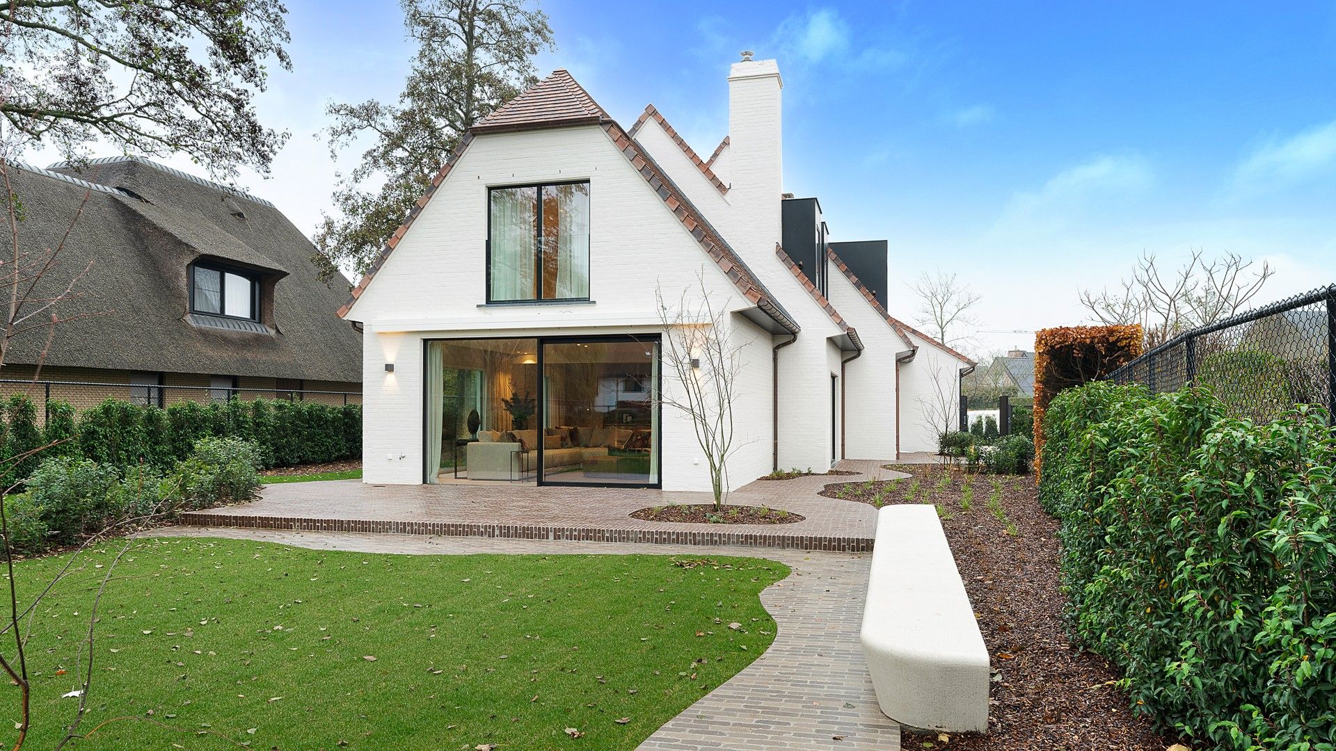 Luxueuze, alleenstaande villa in een residentiële wijk in Knokke met 5 slaapkamers. foto 5