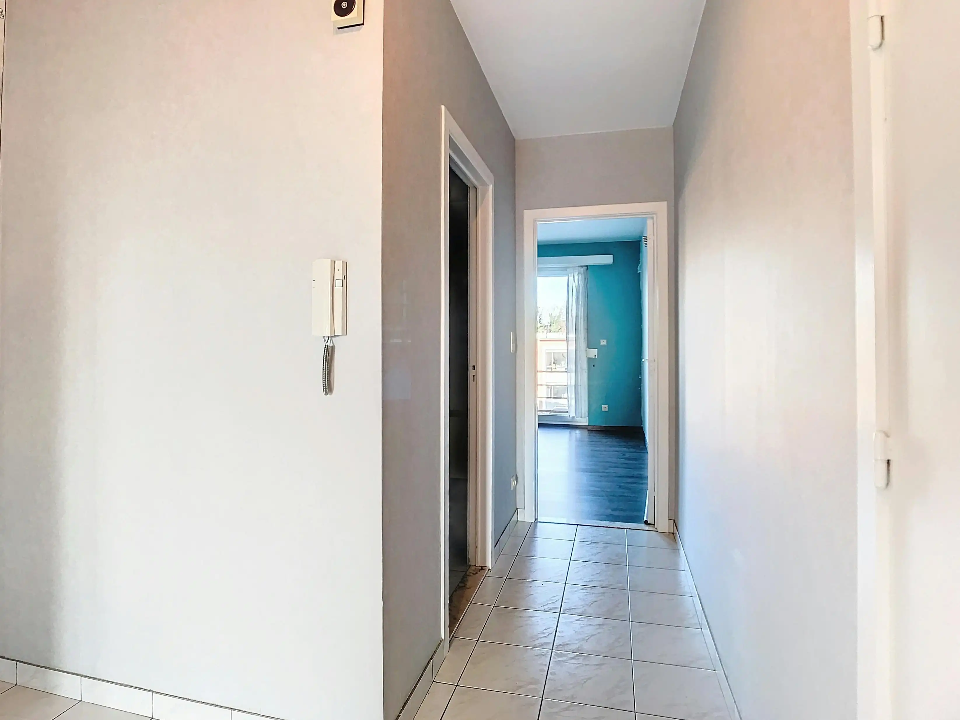 Appartement met 1 slaapkamer en autostaanplaats in Boom foto 7