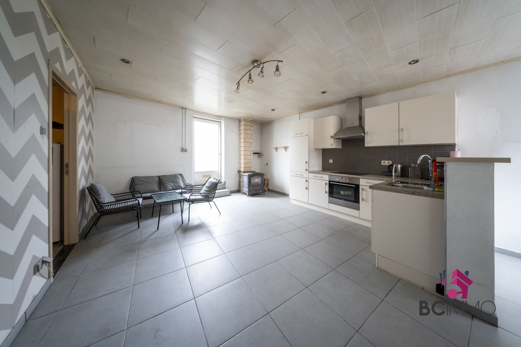 Karaktervolle woning met ruime tuin te Genk foto 20