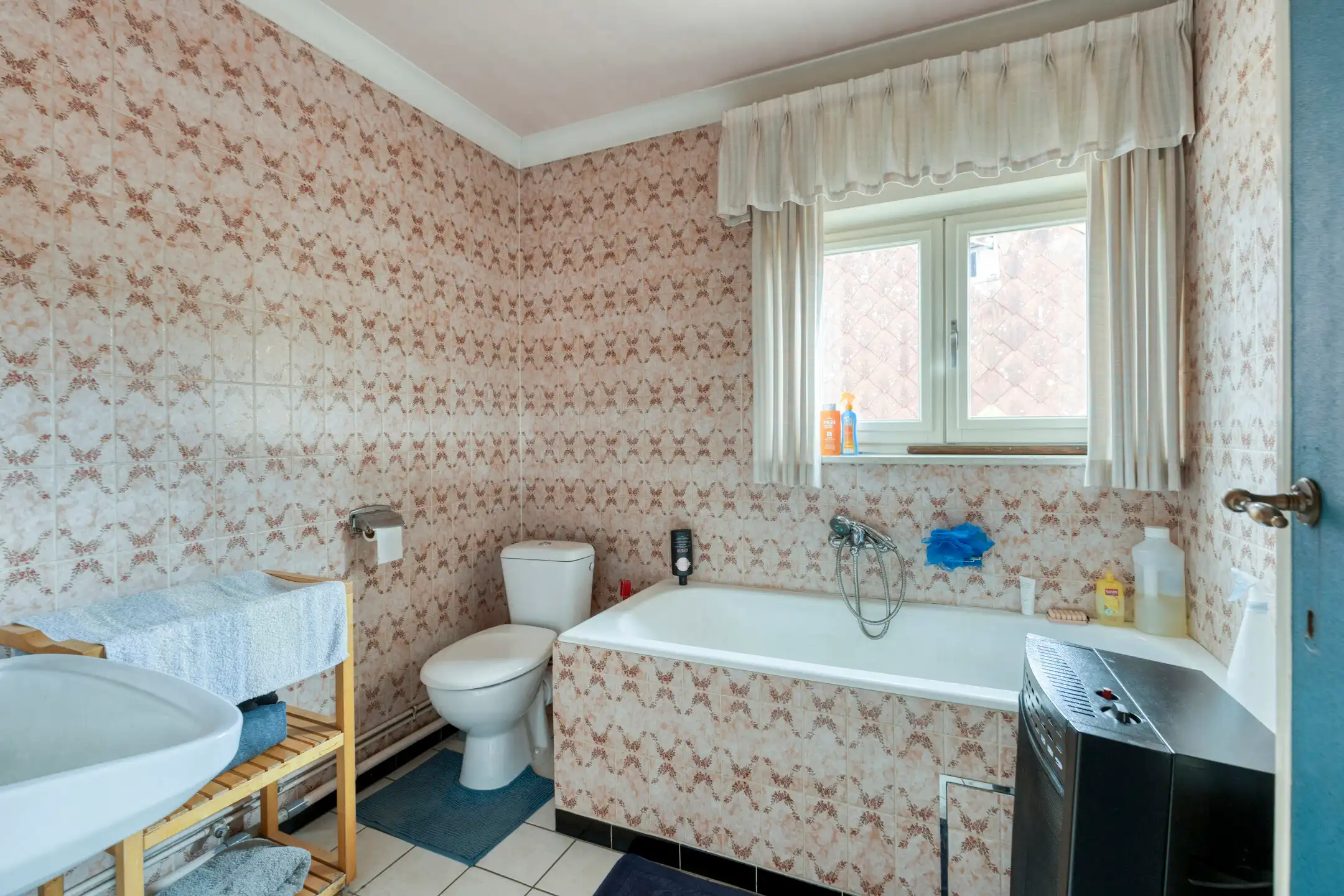 Te renoveren woning met 3 slaapkamers op 11are foto 16