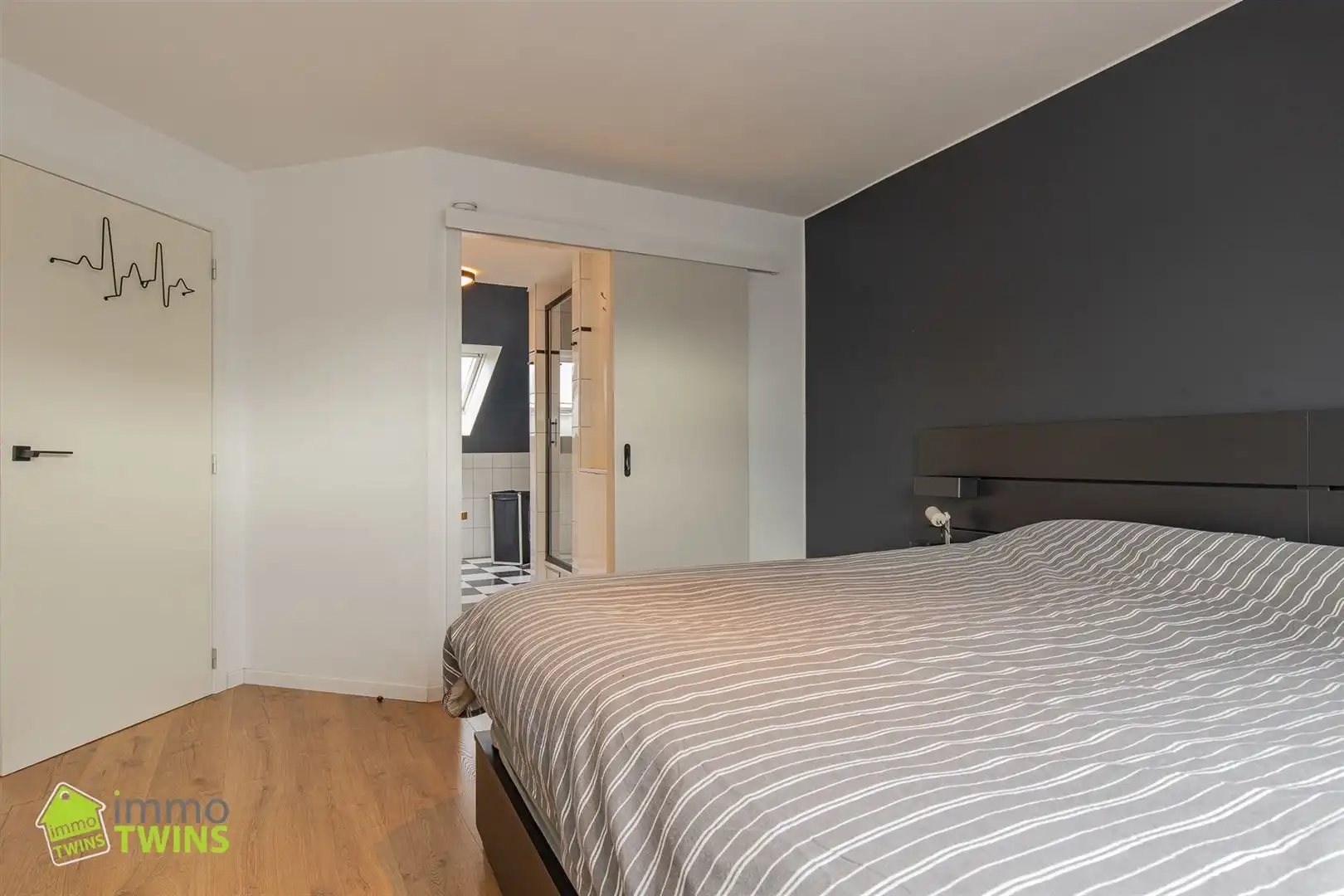 Lichtrijk en energiezuinig dakappartement met terras foto 13