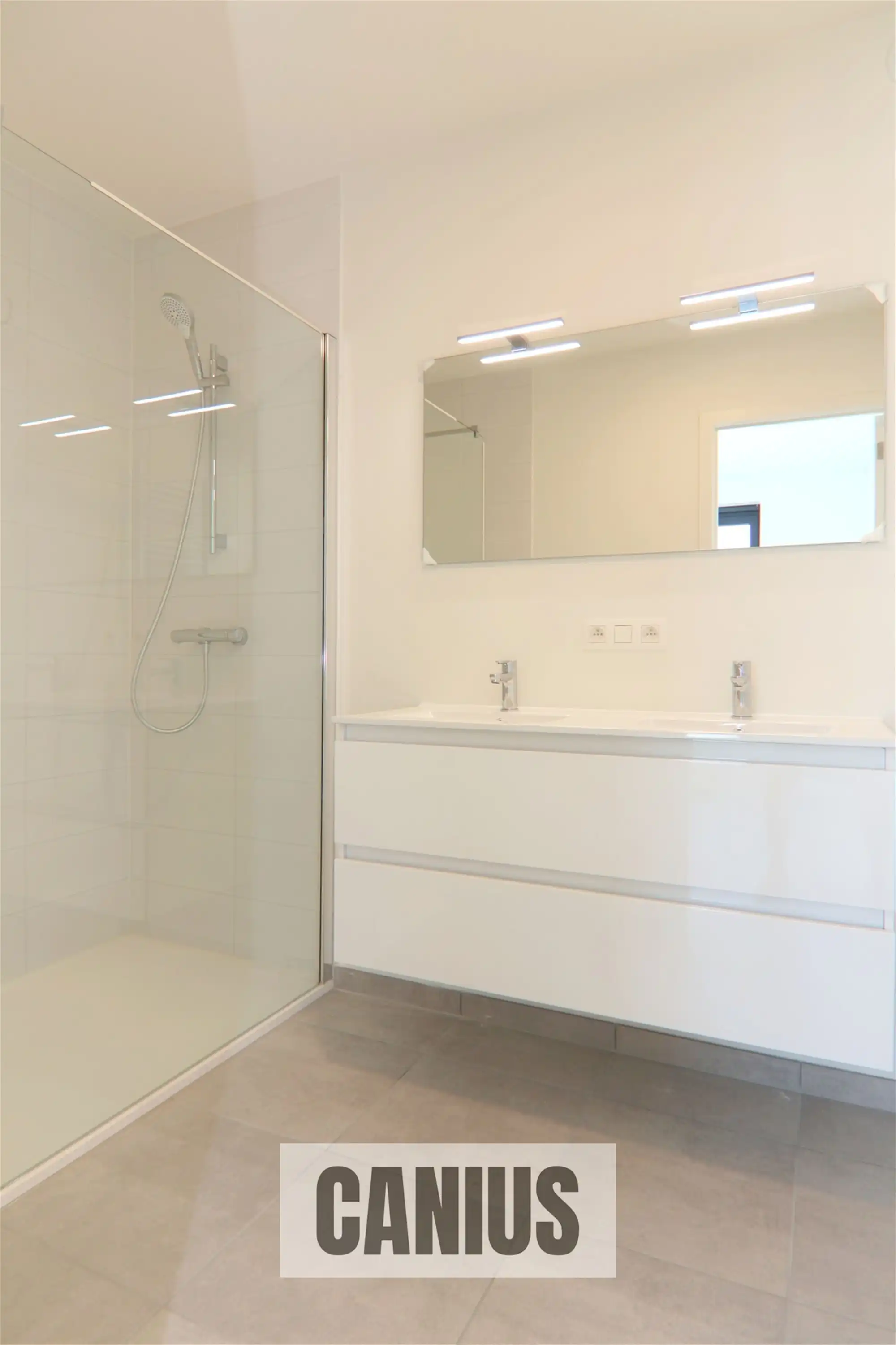 LEUK APPARTEMENT IN HARTJE HASSELT foto 8