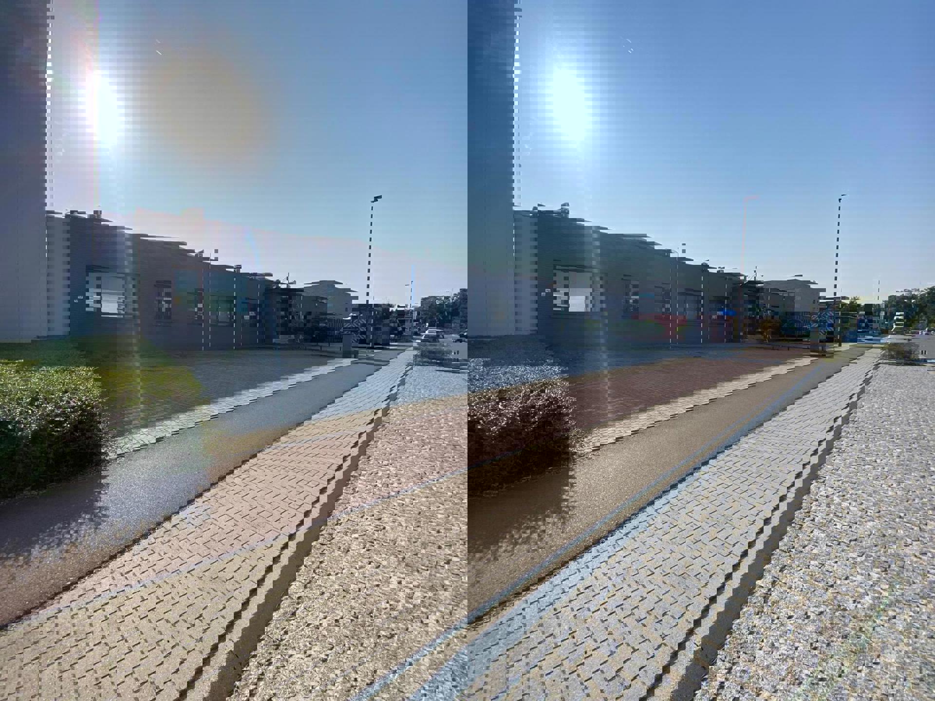 ()=>{if(producerUpdateValueVersion(node),producerAccessed(node),node.value===ERRORED)throw node.error;return node.value} 2610 Antwerpen