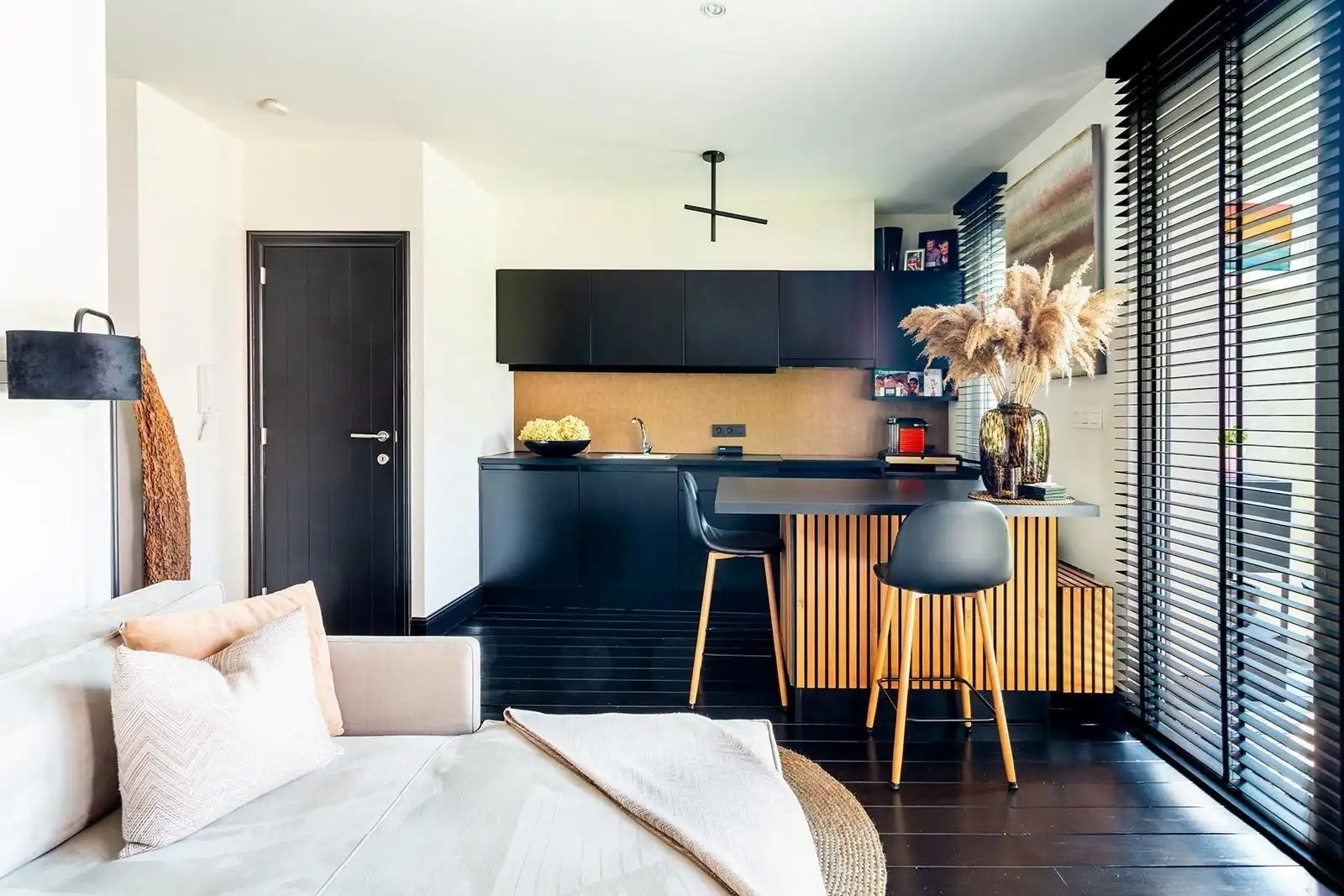 Hoogwaardig afgewerkt appartement met zonnig terras foto 7