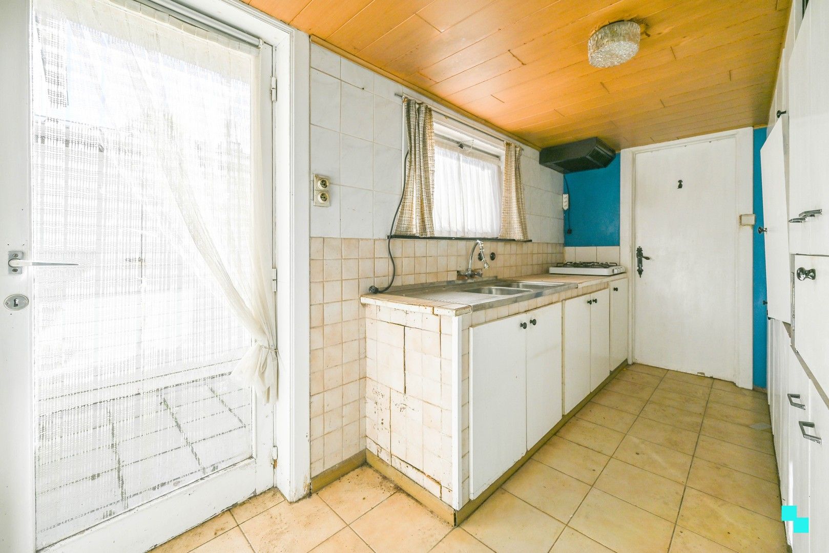 Te renoveren woning te Wielsbeke foto 8