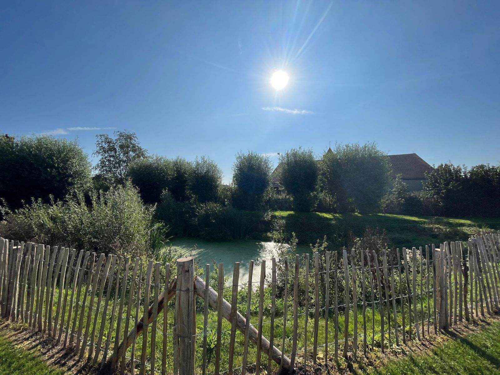 Moderne, halfopen woning foto 15