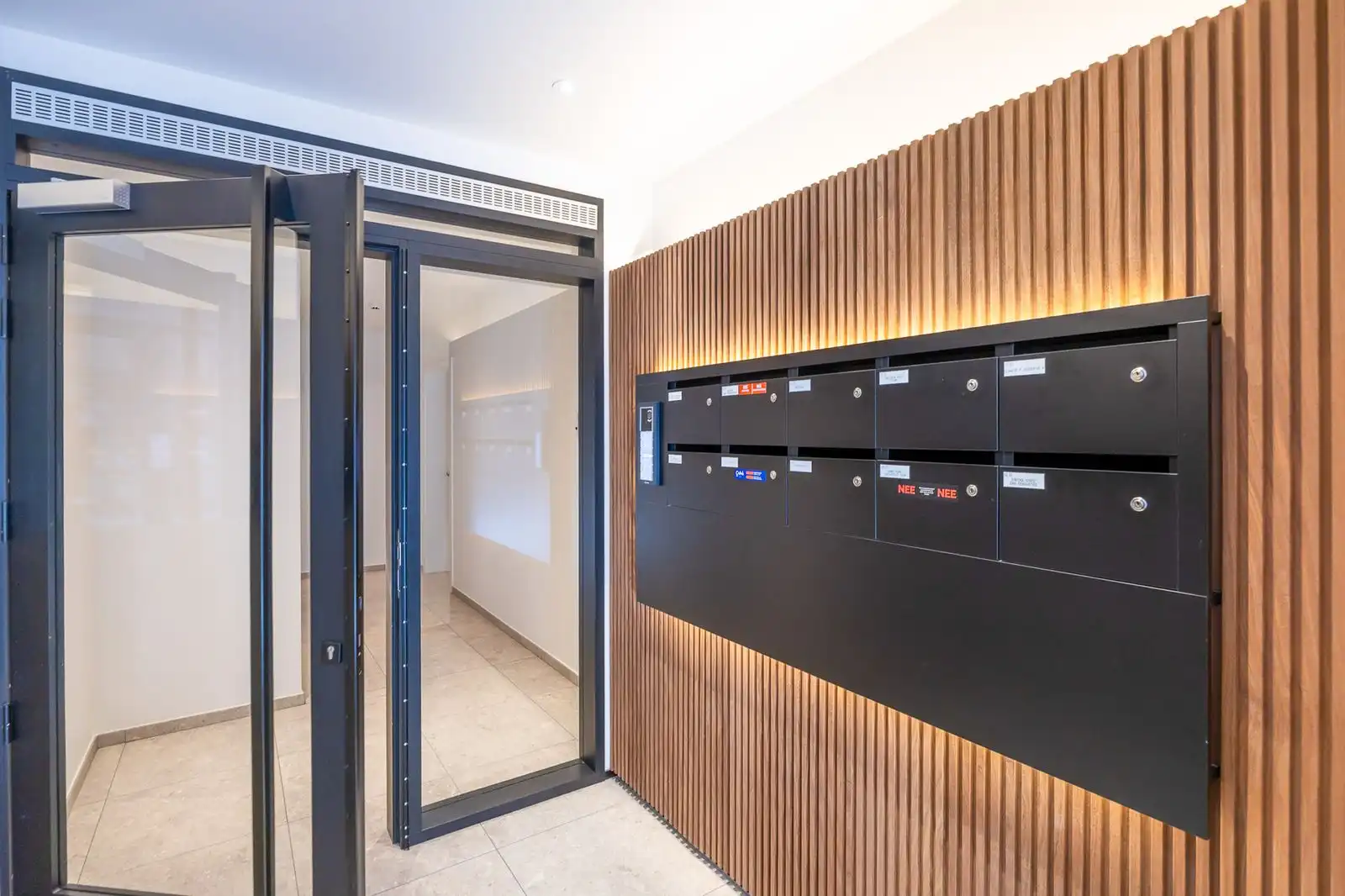 ​​​​​​​Ruim gelijkvloers appartement met 2 slaapkamers, groot terras en tuin in residentie El Rincon foto 12