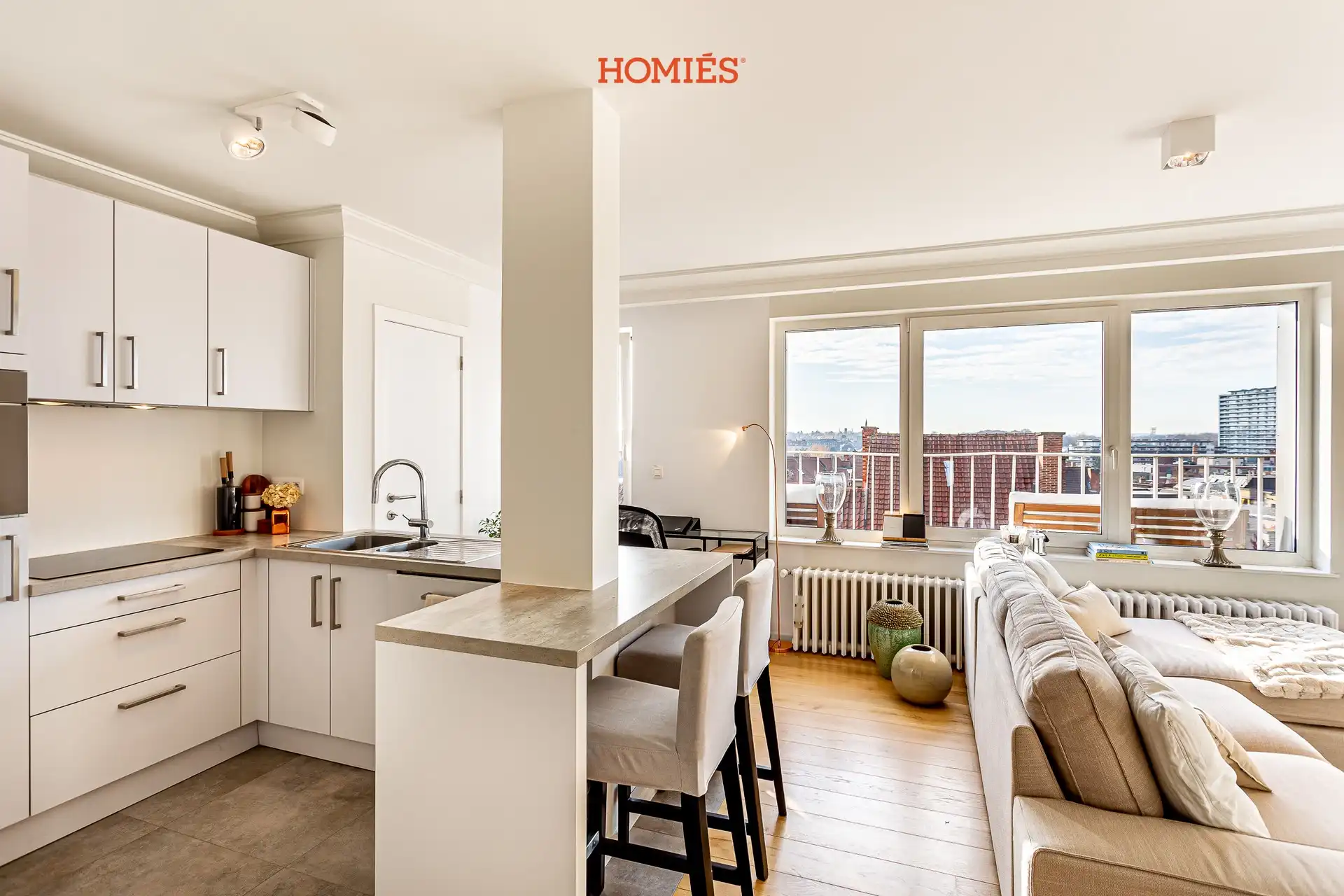 Fully furnished 1-bedroom apartment with terrace foto 2