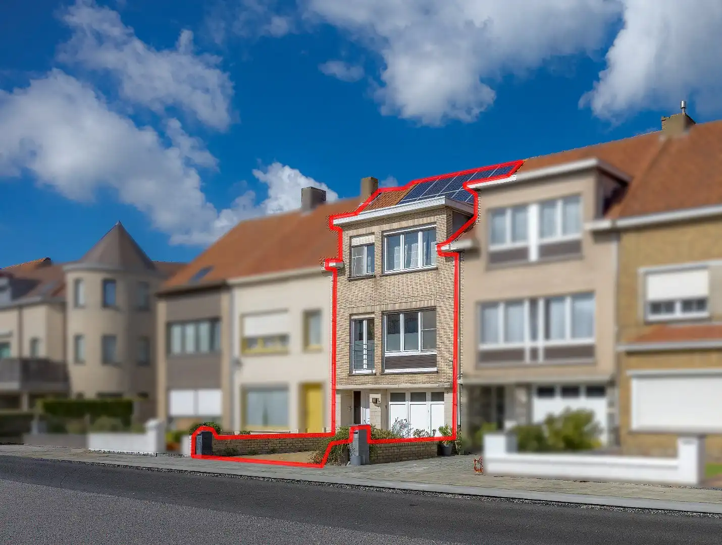 Instapklare bel-etagewoning met garage, zonnepanelen en aangename buitenruimte in het centrum van Heist. foto 25
