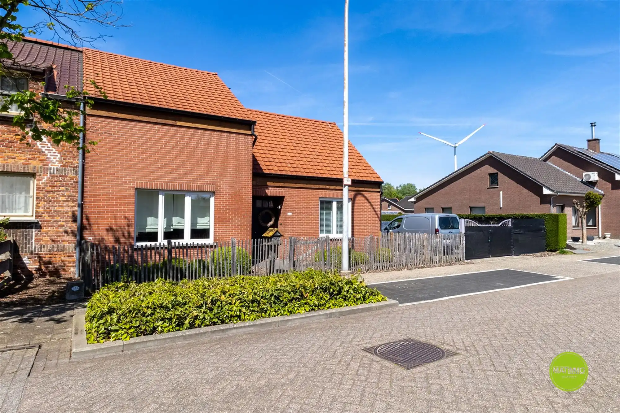Instapklare gezinswoning met 4 slaapkamers in Olen foto {{pictureIndex}}