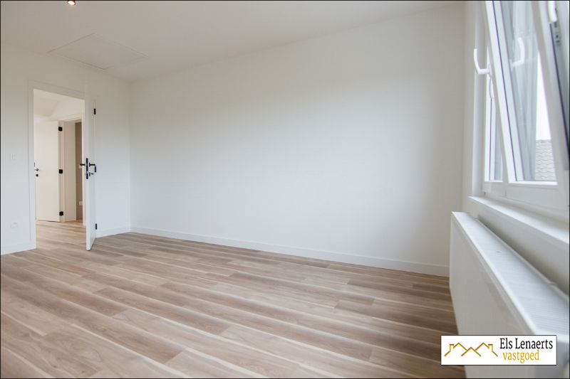 Prachtig gerenoveerde woning op topligging! foto 33