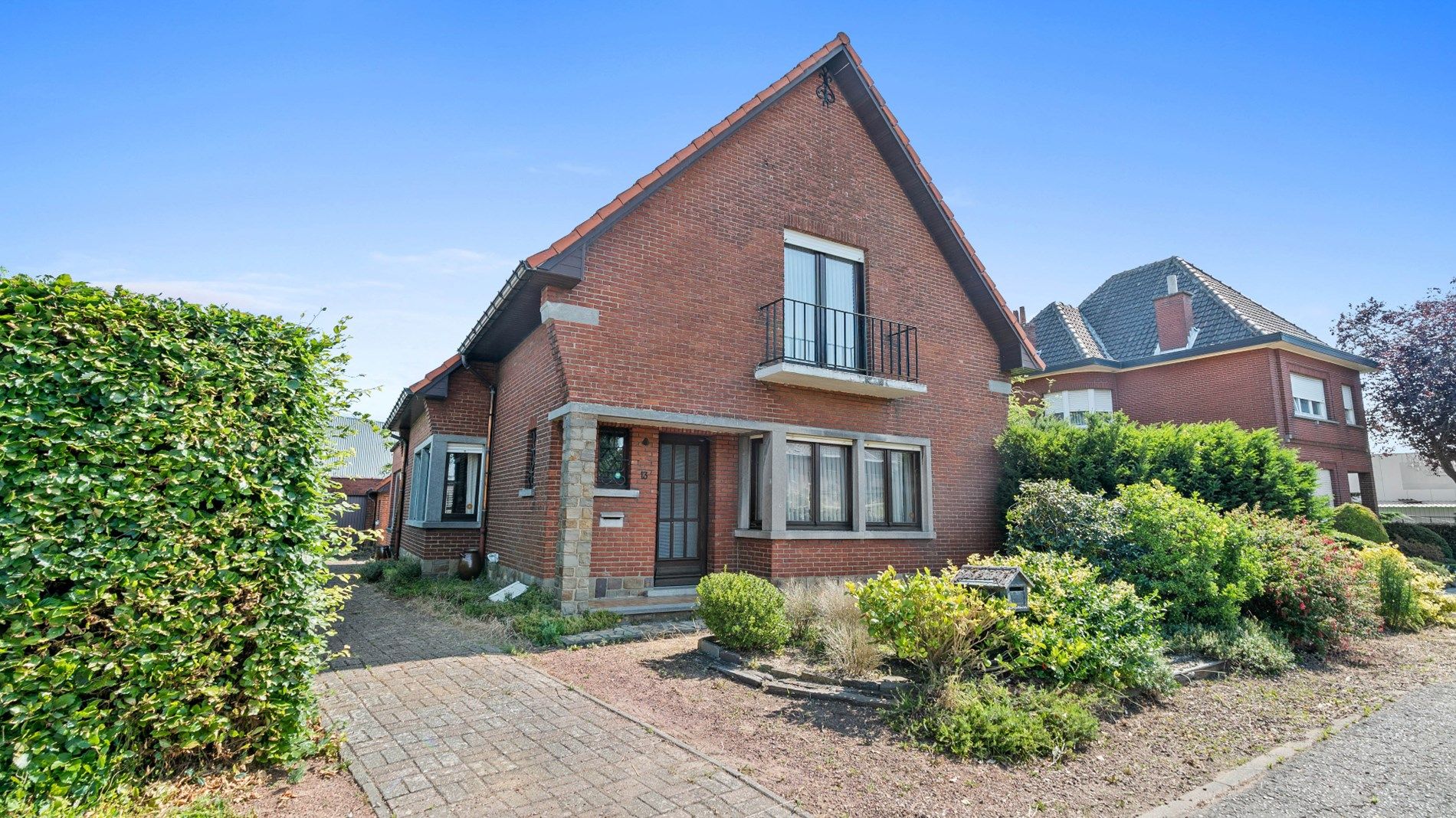 Hoofdfoto van de publicatie: AARSCHOT - Ruime woning met 3 slk, tuin en garage