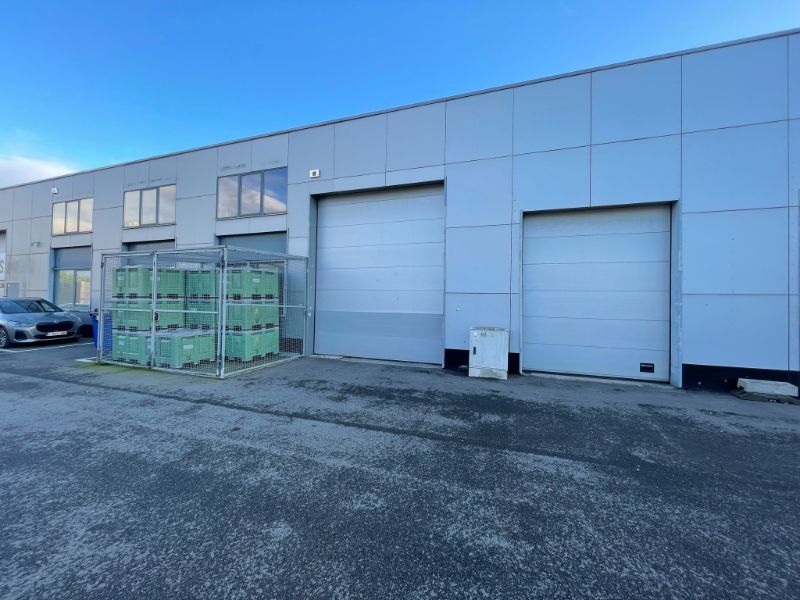 Commercieel te huur Industriepark - - 9820 Merelbeke