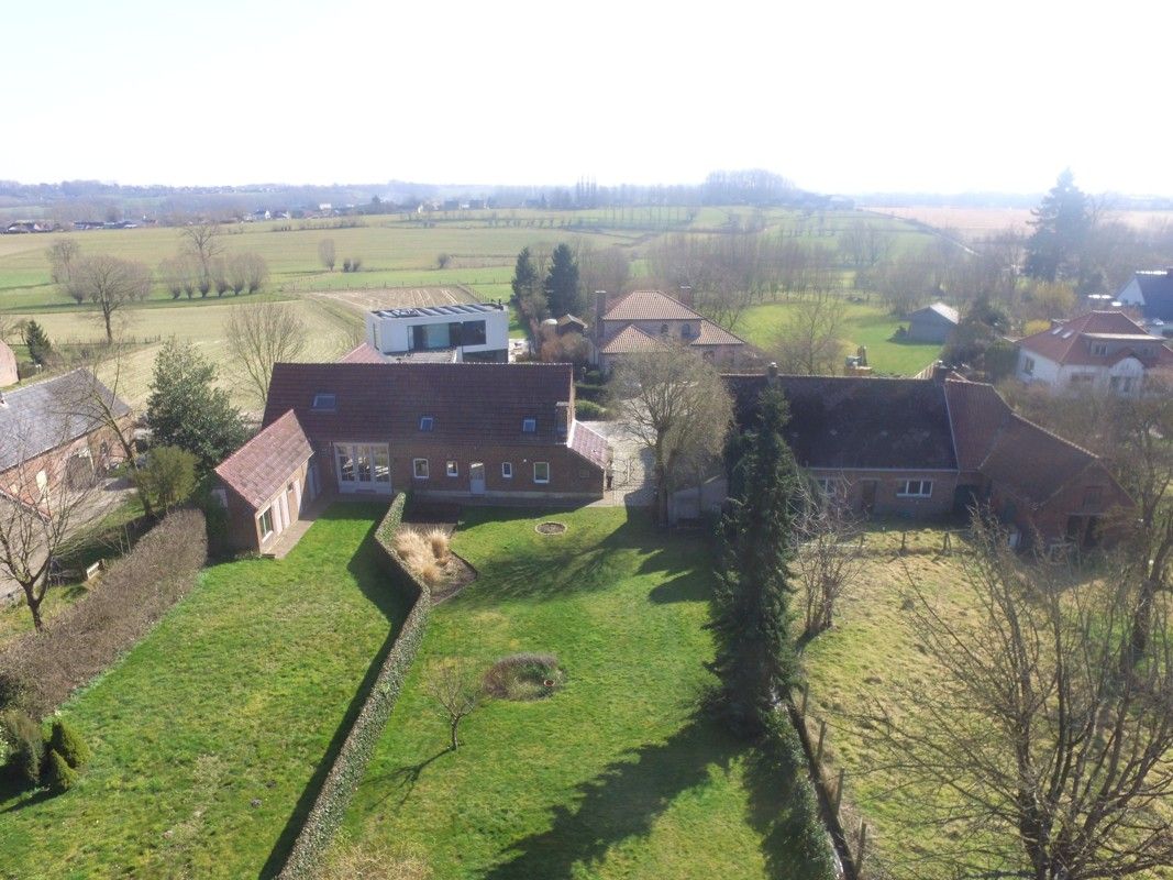 Halfopen instapklare bebouwing in het landelijke Horebeke foto 10