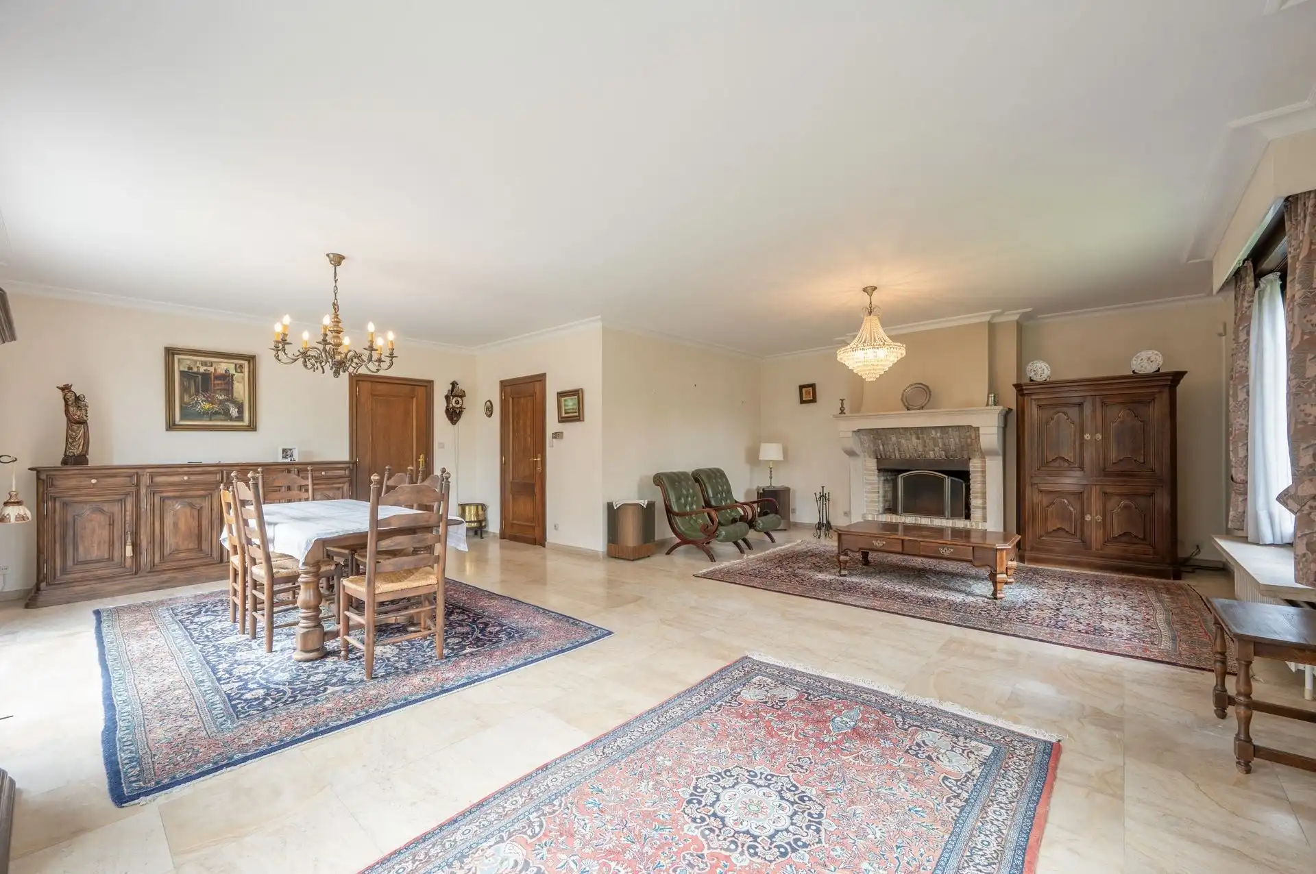 Exclusieve villa in een gegeerde residentiële wijk foto 9