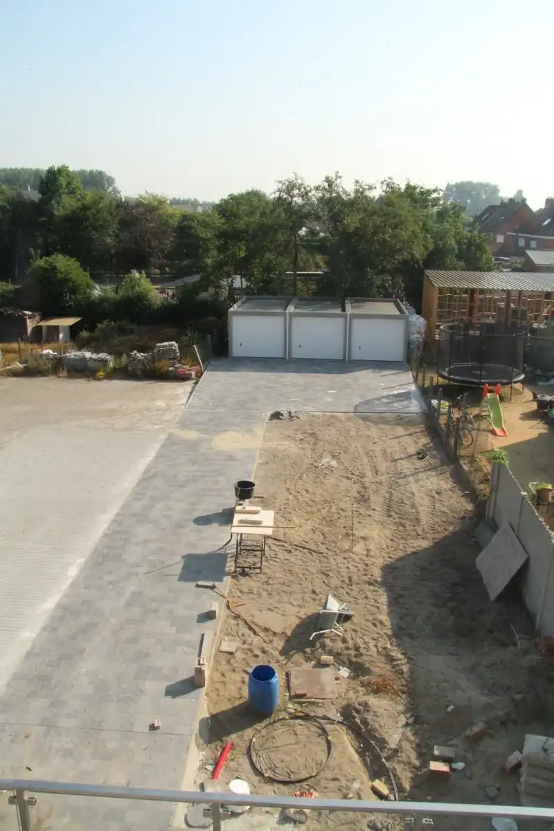 Ruim appartement met 2 slk, 2 terrassen, garage en autostaanplaats foto 17