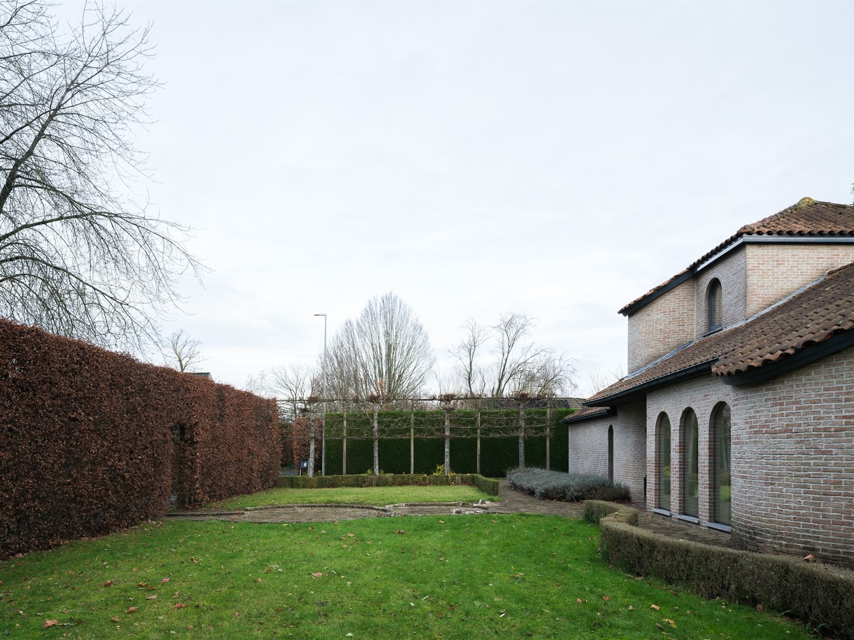 Unieke villa met prachtige tuin op een perceel van 2.764 m². foto 26