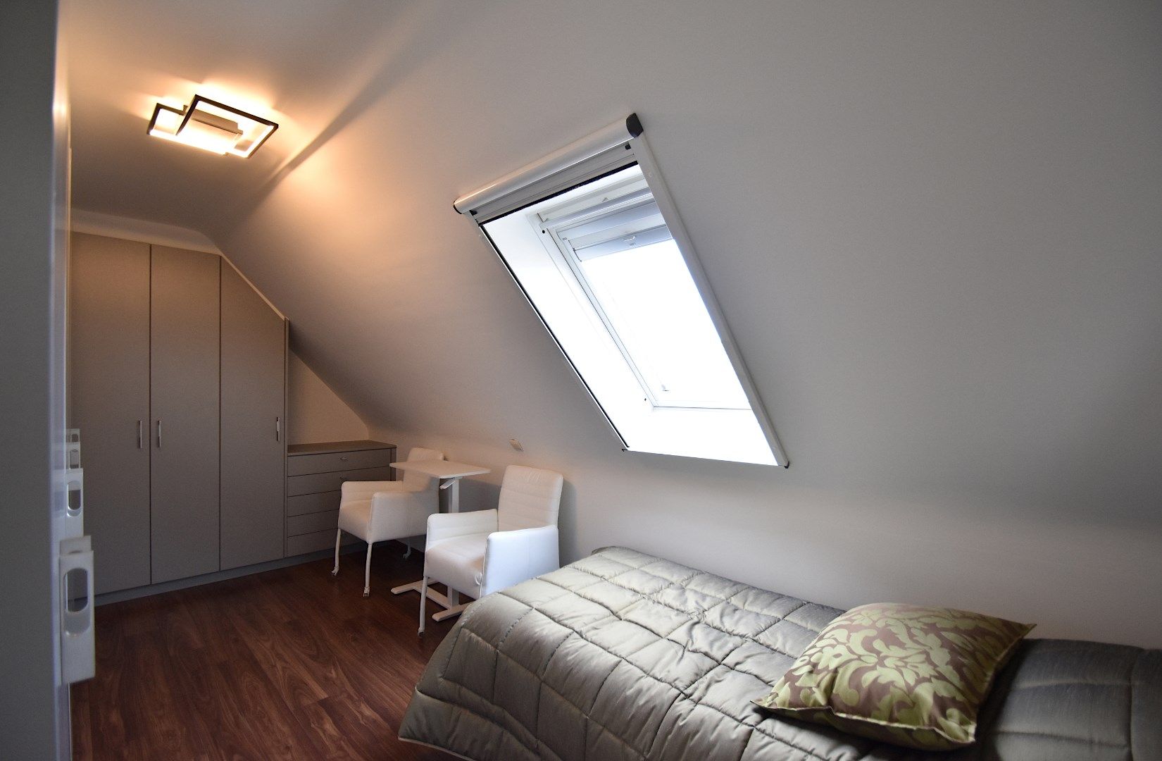 Luxueus, afgewerkt duplex appartement met 3 slaapkamers. foto 20