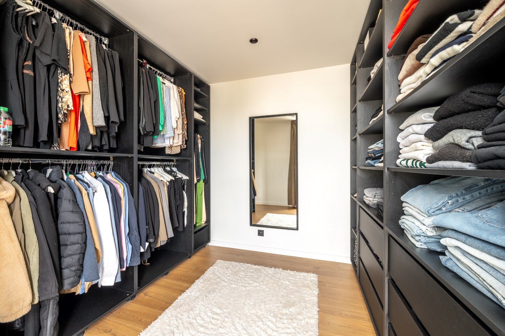 Luxueus afgewerkte alleenstaande woning op 481 m² foto 33