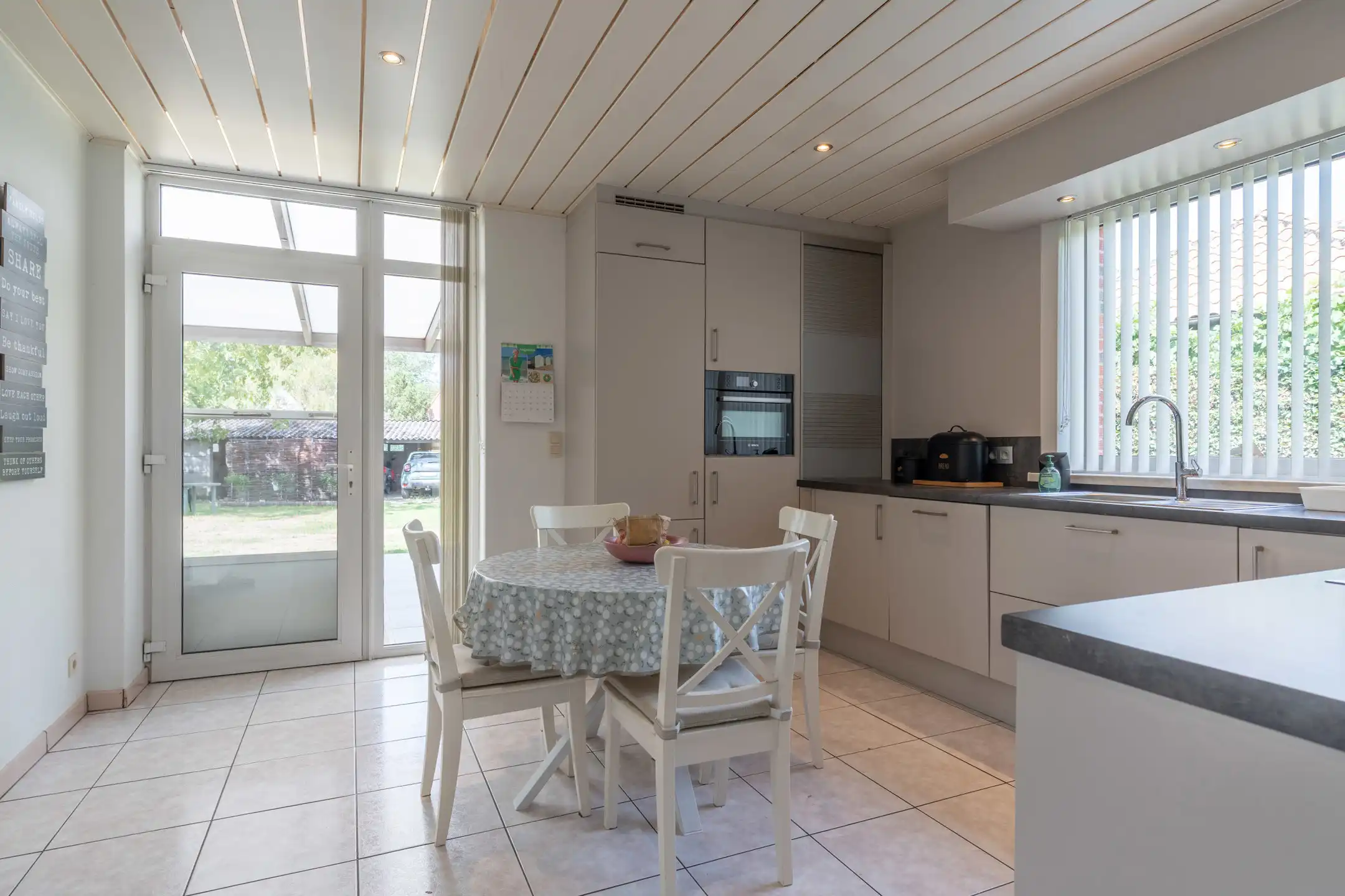 Te renoveren gezinswoning met potentieel te Gierle op 848 m² foto 12