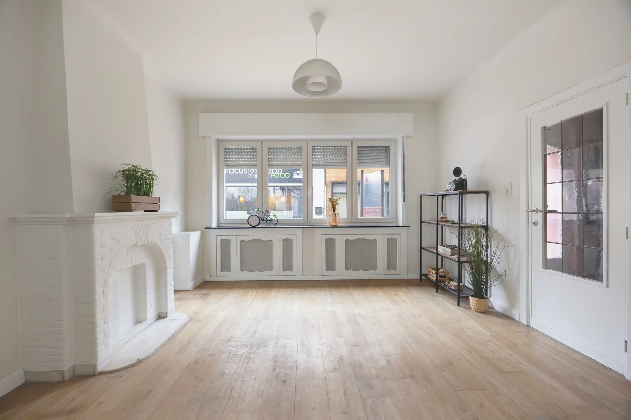 Ruime instapklare HOB met 4 slpks, tuin en garage foto 7