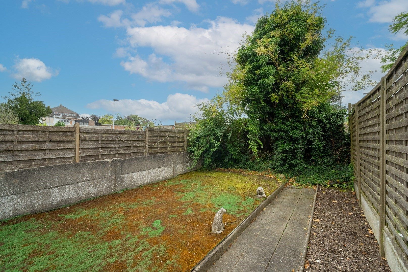 Woning met tuin in doodlopende straat foto 9