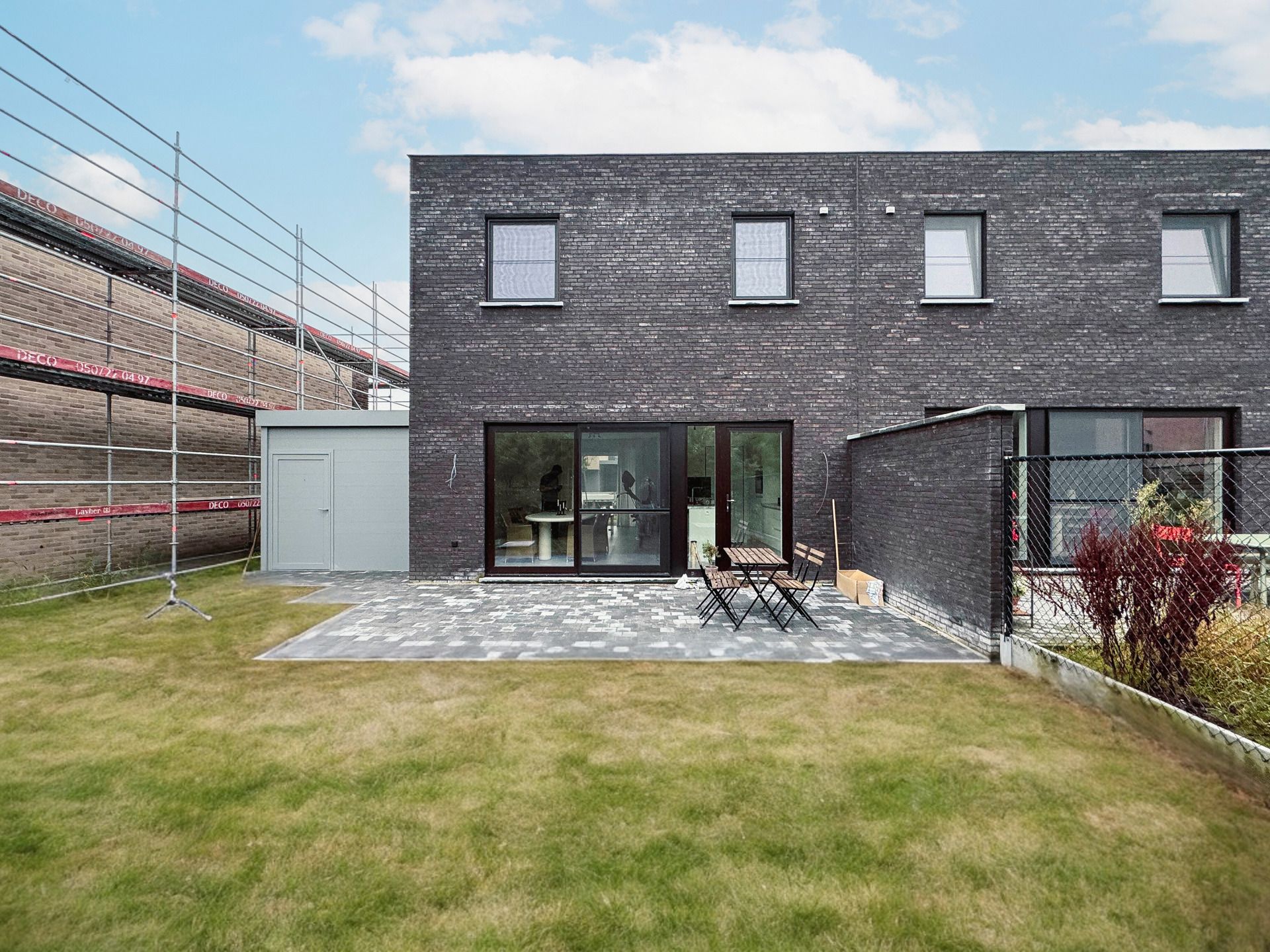 Afgewerkte nieuwbouwwoning met 3 slaapkamers foto 7