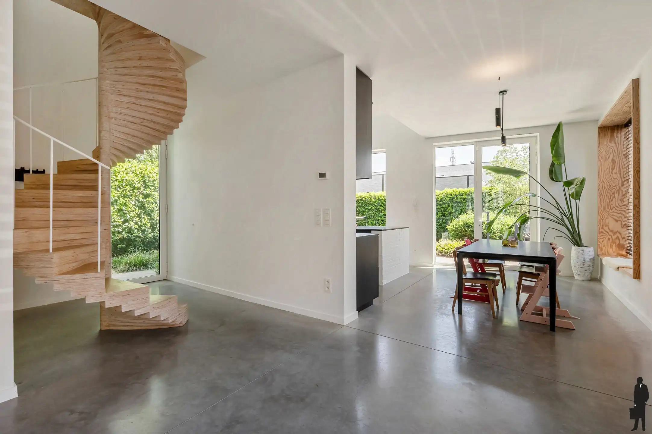 Moderne architecturale woning, gerenoveerd door Studio Noord, met oog voor detail en authenticiteit foto 4