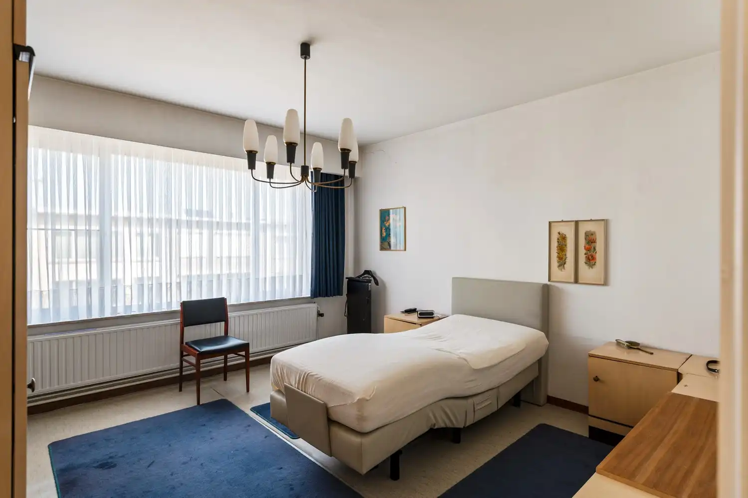 Charmante bel-etage met 4 slaapkamers, tuin en garage met oprit in Deurne! foto 13