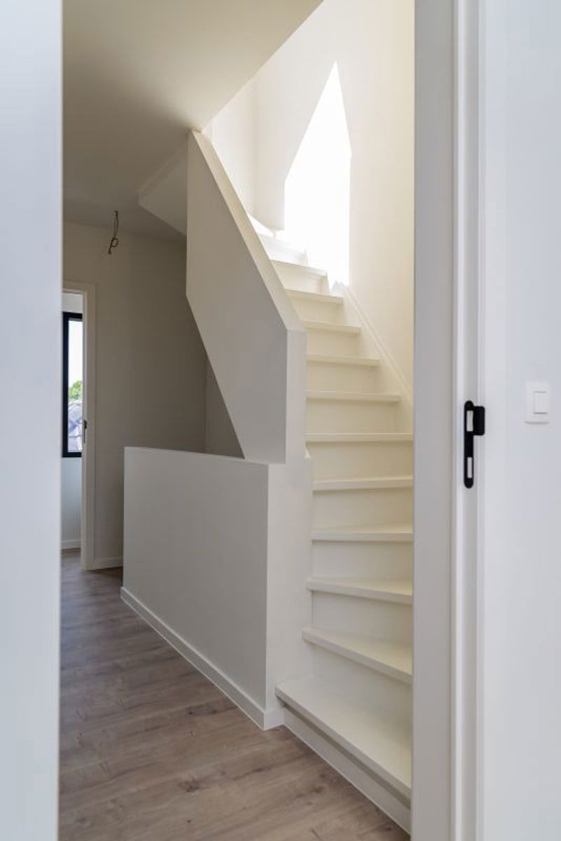 Ruime instapklare woning met 4 slaapkamers foto 6