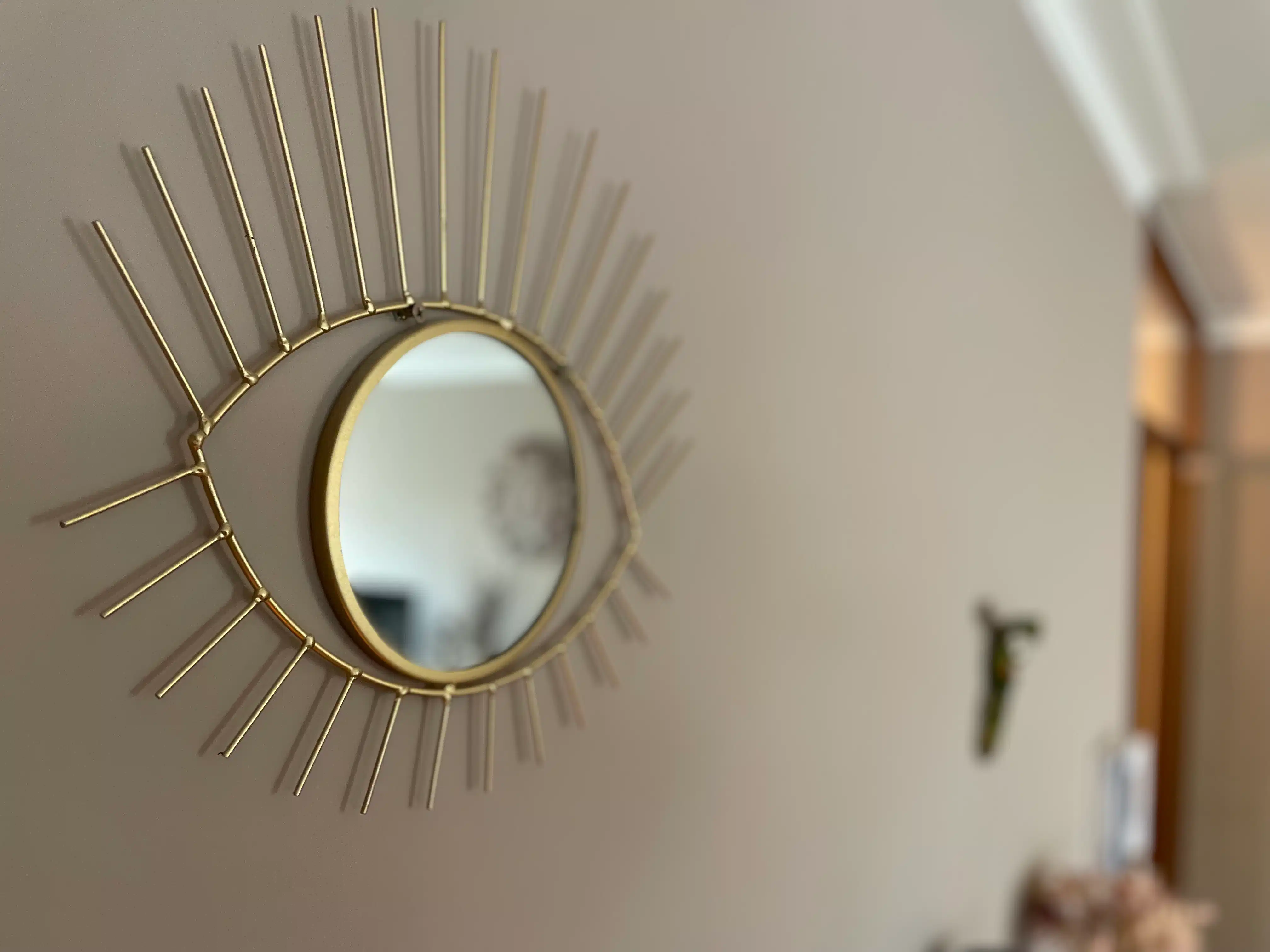 Aan Sint-Anneke 26 bus 101 te Sint-Truiden treffen we dit ruime appartement met drie slaapkamers, twee badkamers en kelder. De centrale ligging (200m van Grote Markt) zorgt voor een optimaal bereik van winkels, station, scholen en eveneens de groene omgeving van de stadsvesten en het stadspark. foto 4