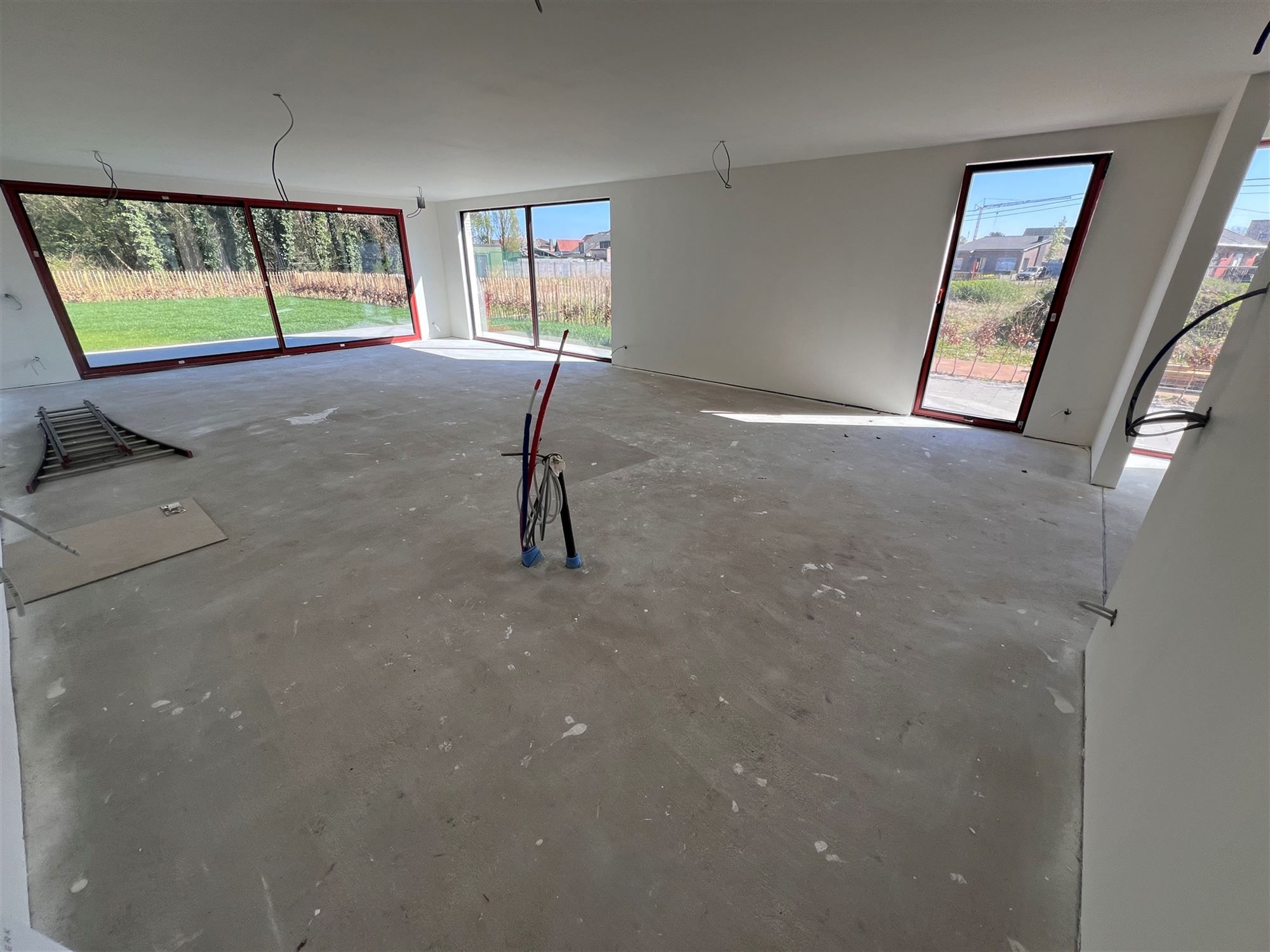 Duurzame Halfopen Woning met Boszicht foto 6