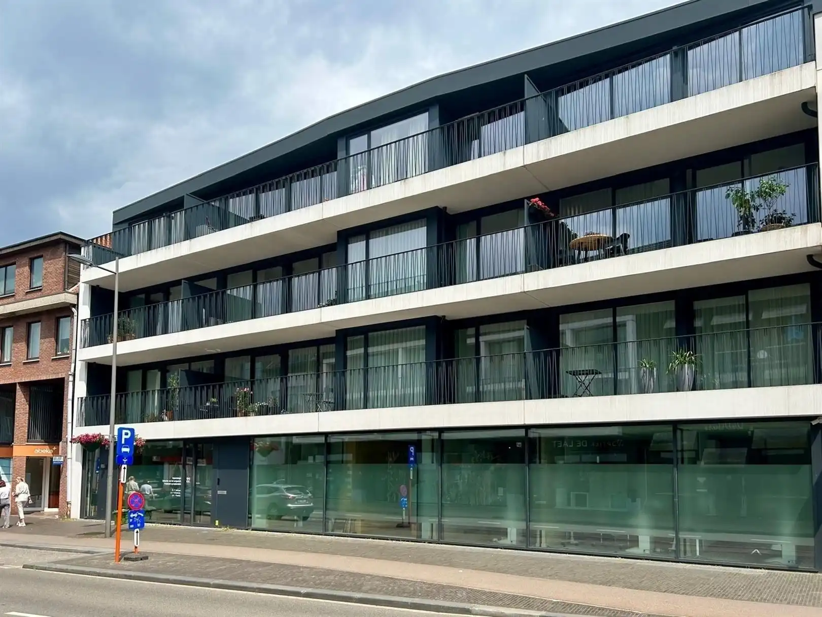 Appartement met twee slaapkamers, groot terras en autostaanplaats foto 21