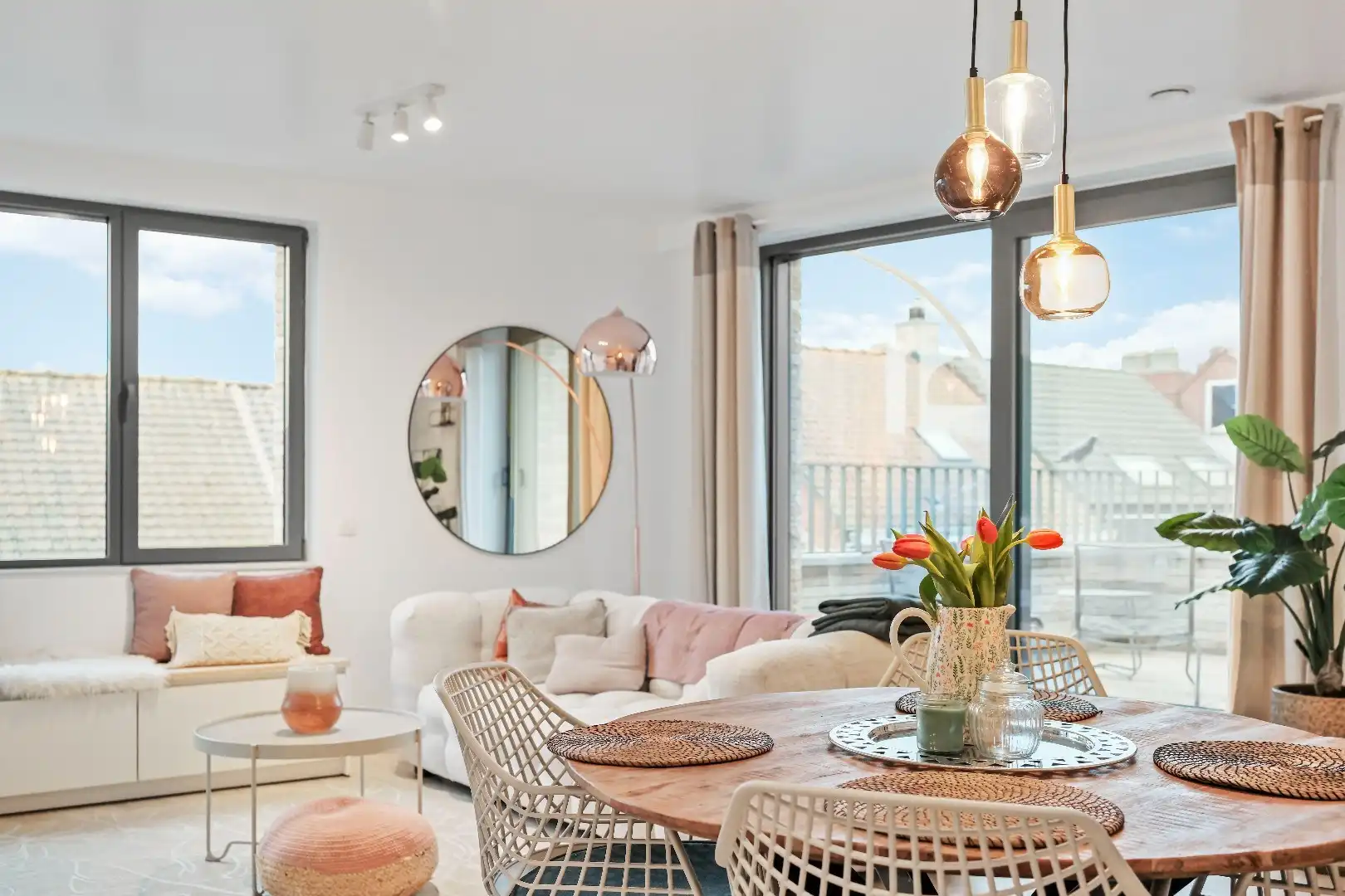 Instapklaar appartement met 2 slaapkamers en staanplaats in Ieper-centrum foto 5