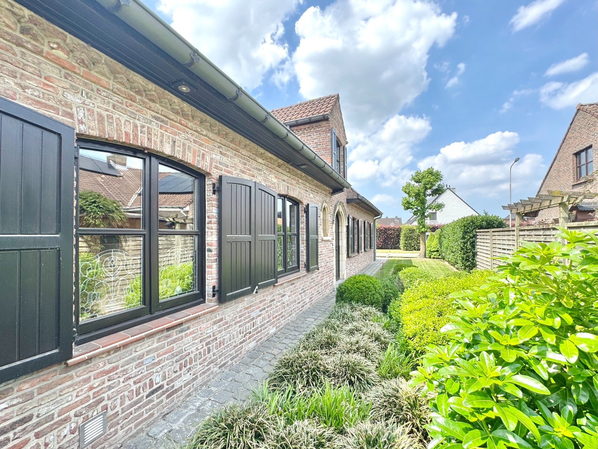 VRIJSTAANDE VILLA 'FERMETTE' OP 700 M² foto 5