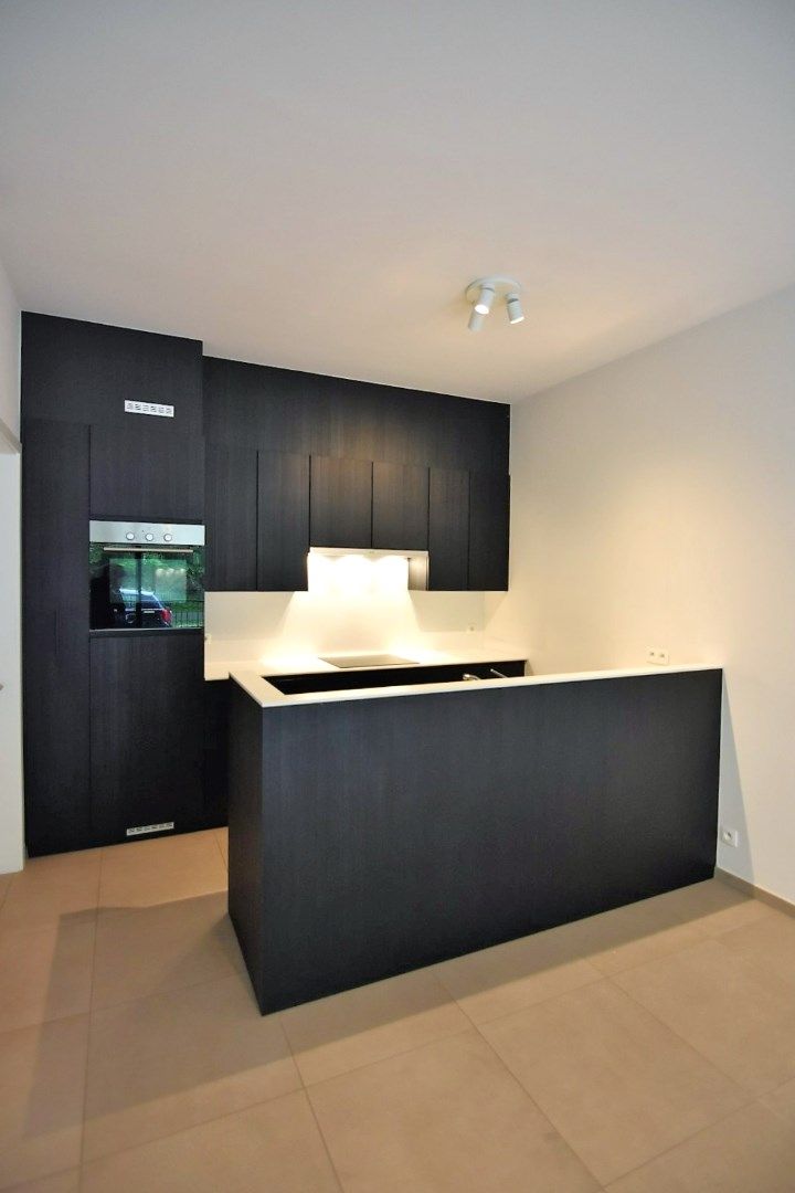 Modern gelijkvloers appartement tegenover park Pastoorsbos Beveren foto 7