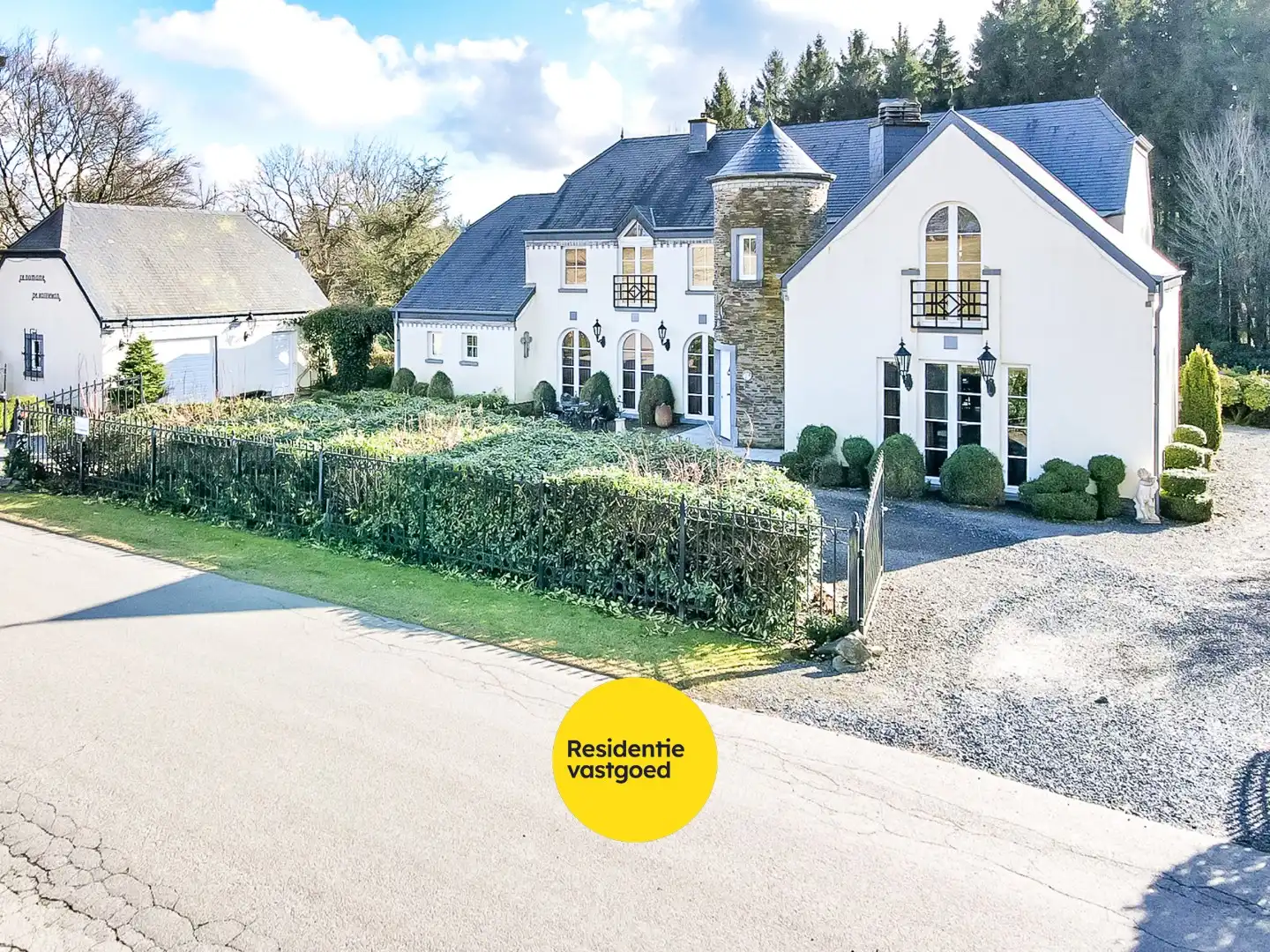 Rustieke Eigendom met Karakter te Tailles! foto 3