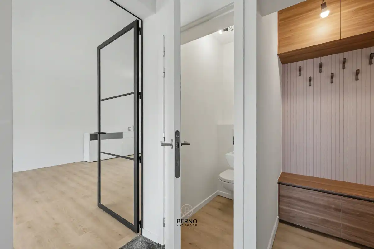 Instapklare en energiezuinige gerenoveerde woning. foto 5