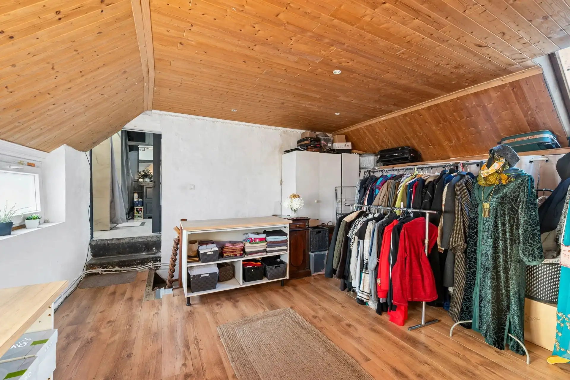 Grote karakterwoning met 5 slaapkamers en dakappartement. foto 18