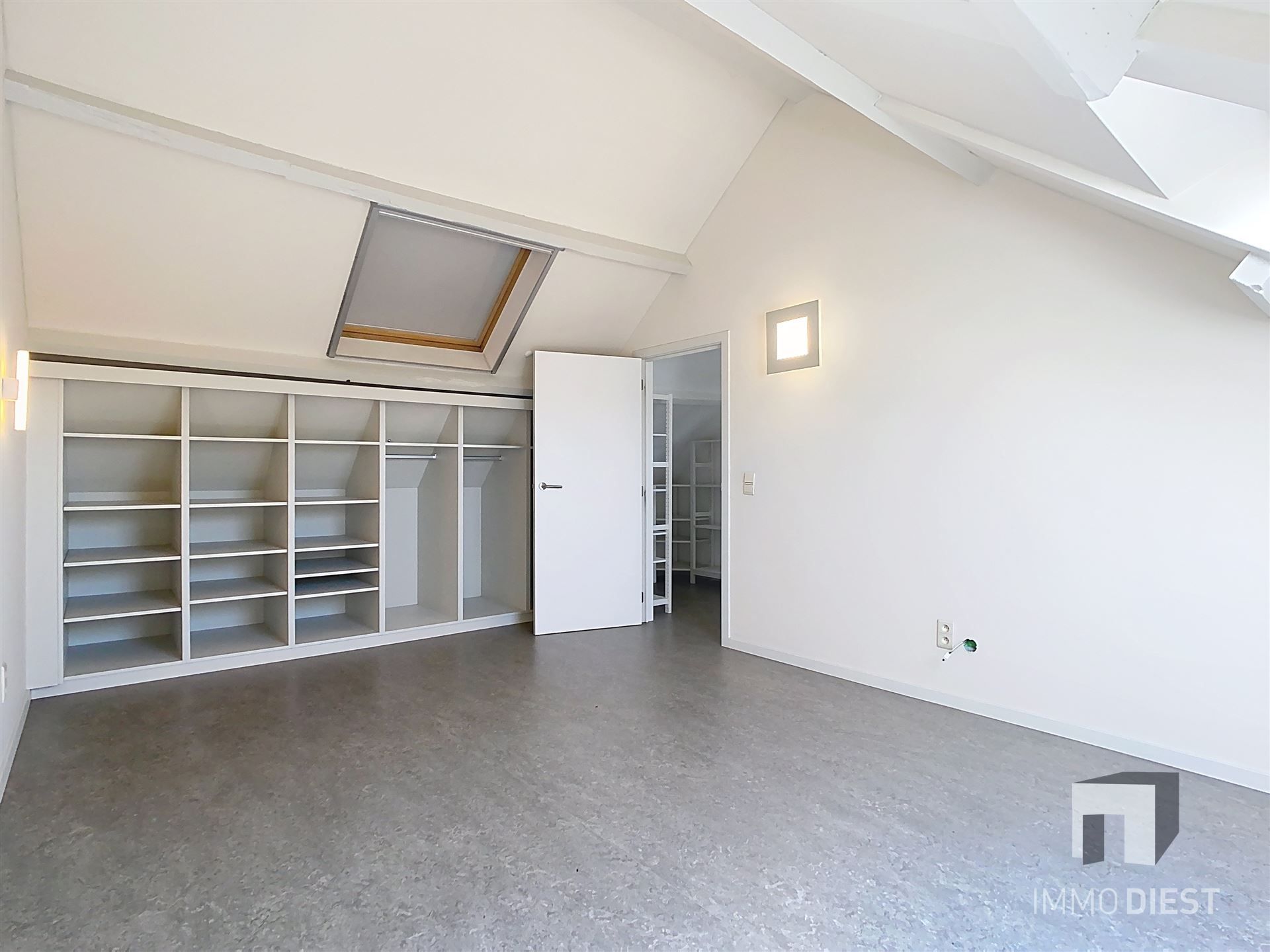 Hoekwoning foto 14