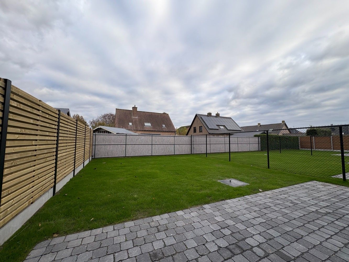 Nieuwbouwwoning met 4 slaapkamers + garage foto 13