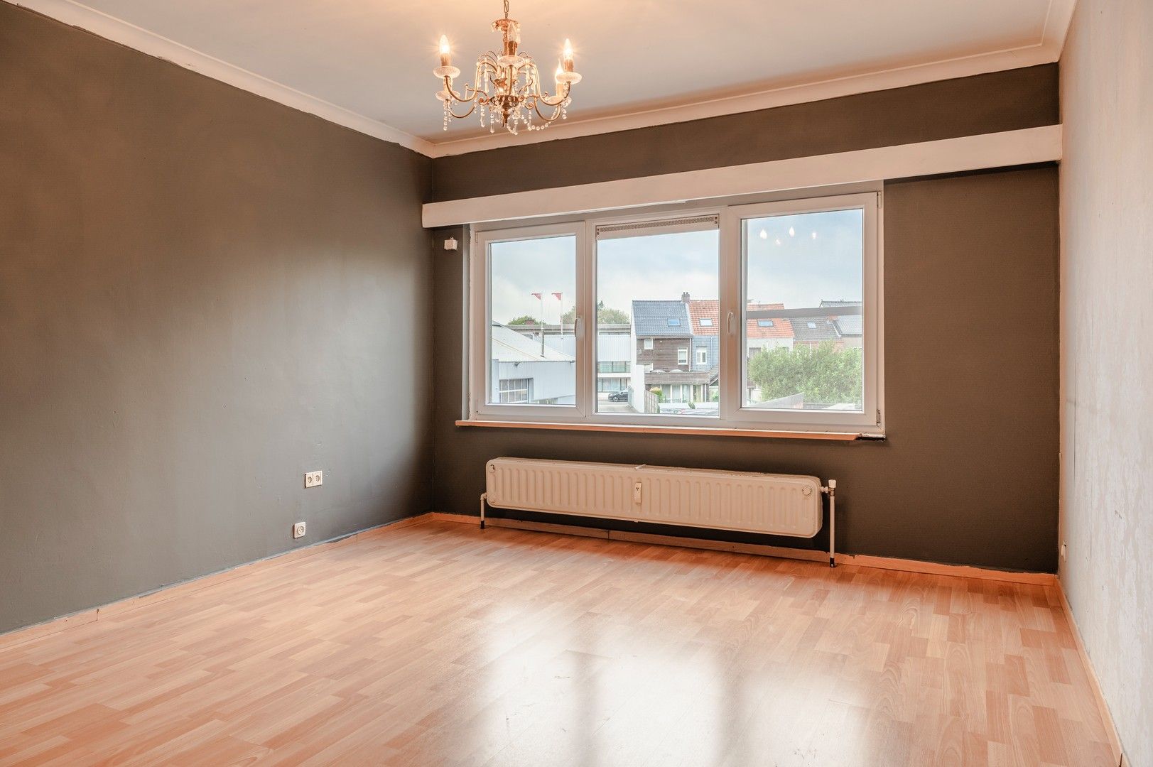 Op te frissen appartement op de eerste verdieping foto 6